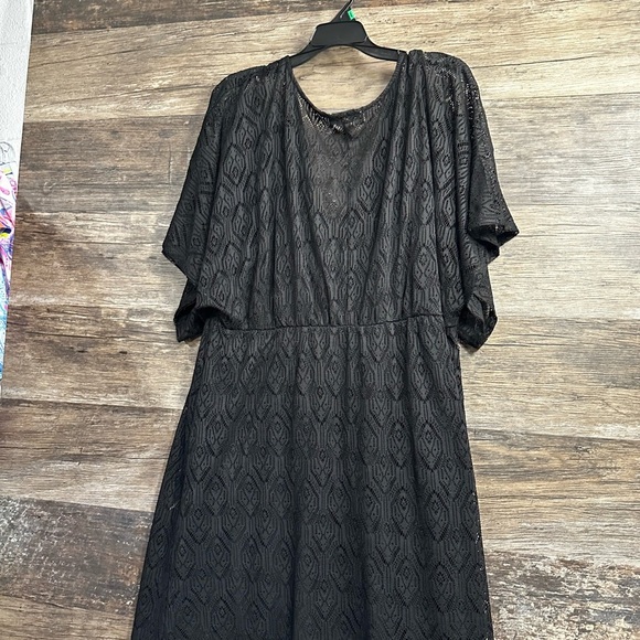 Eloquii Black Cowl Neck Maxi Sun Dress with Dolman Sleeves - Picture 10 of 11